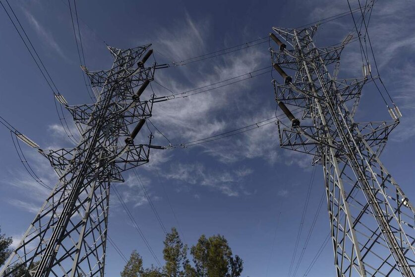  Dos torres eléctricas en Madrid 