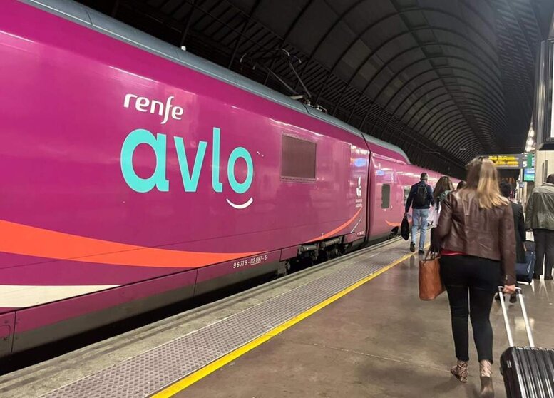  Archivo - Avlo en la estación de Sevilla Santa Justa - AVLO - Archivo 