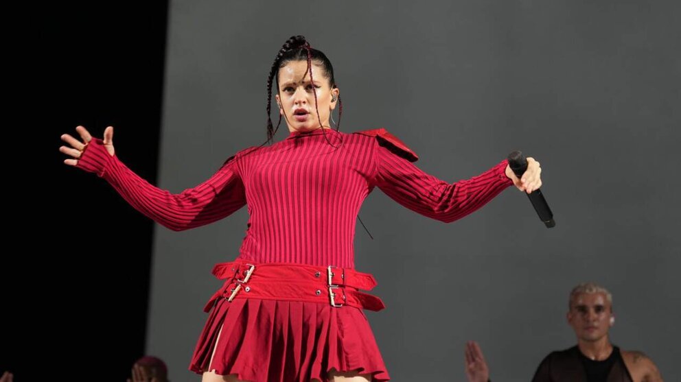  Archivo - La cantante Rosalía durante su concierto en el Barakaldo Bizkaia Arena Bec, a 27 de julio de 2022, en Barakaldo, Vizcaya, País Vasco (España). La gira mundial 'Motomami Tour', con la que Rosalía recorrerá 16 países, empezó en la ciudad de Almerí - H.Bilbao - Europa Press - Archivo 