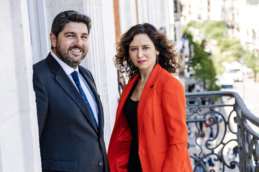  El presidente de la Región de Murcia, Fernando López Miras y la presidenta de la Comunidad de Madrid, Isabel Díaz Ayuso 