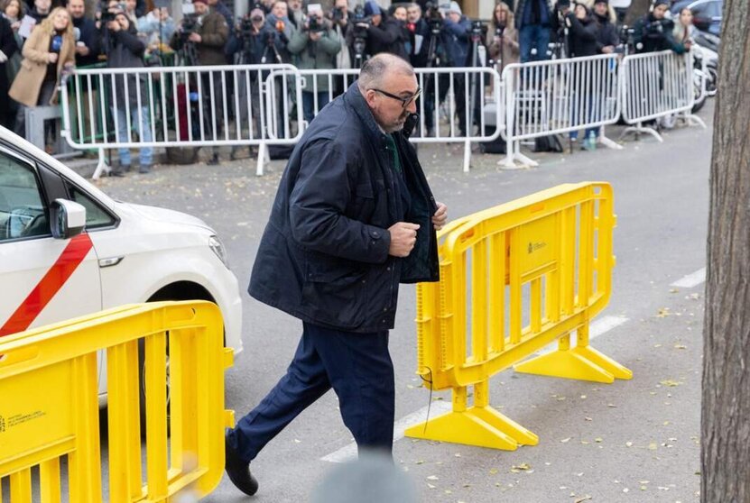  El ex asesor del ex ministro José Luis Ábalos, Koldo García, llega al Tribunal Supremo para declarar, a 17 de diciembre de 2024, en Madrid (España). Koldo García, quien fuera asesor y hombre de confianza del ex ministro de Transportes José Luis Ábalos, ha - Eduardo Parra - Europa Press 