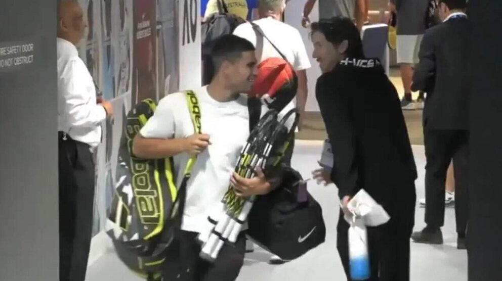  Carlos Alcaraz en los pasillos del Open de Australia 