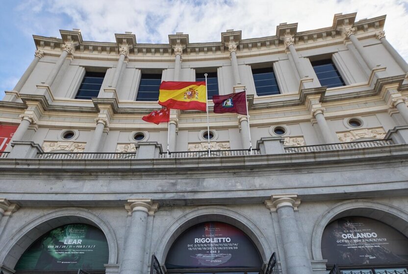  Vista de la fachada del Teatro Real, a 10 de noviembre de 2023, en Madrid (España). - Jesús Hellín - Europa Press 