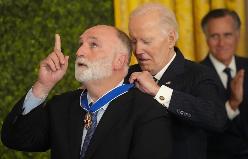  El chef español José Andrés recibe de manos de Joe Biden la más alta distinción civil de Estados Unidos, la Medalla Presidencial de la Libertad (archivo) - Andrew Leyden / Zuma Press / ContactoPhoto 