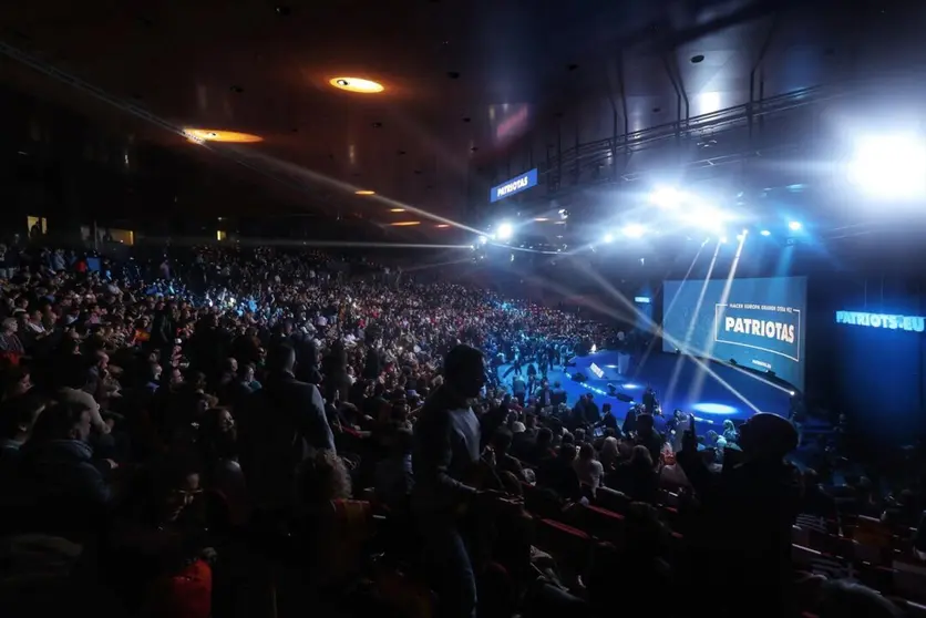  Ambiente durante la cumbre ‘Patriots’, en Hotel Marriott Auditorium, a 8 de febrero de 2025, en Madrid (España). Vox ha organizado en Madrid una cumbre de ‘Patriots’, formación que integra a los partidos políticos del grupo homónimo del Parlamento Europeo - Ricardo Rubio - Europa Press 