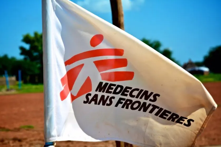  Archivo - Bandera con el logo de la organización no gubernamental Médicos Sin Fronteras (MSF) - MÉDICOS SIN FRONTERAS (MSF) - Archivo 