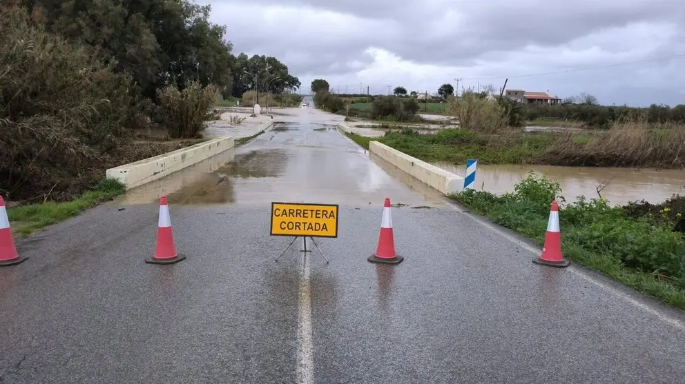  Vía cortada este sábado por la adversidad meteorológica | Europa Press 